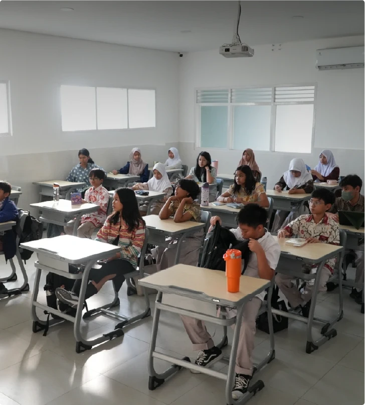 Ruang kelas SMP Rushd Solo